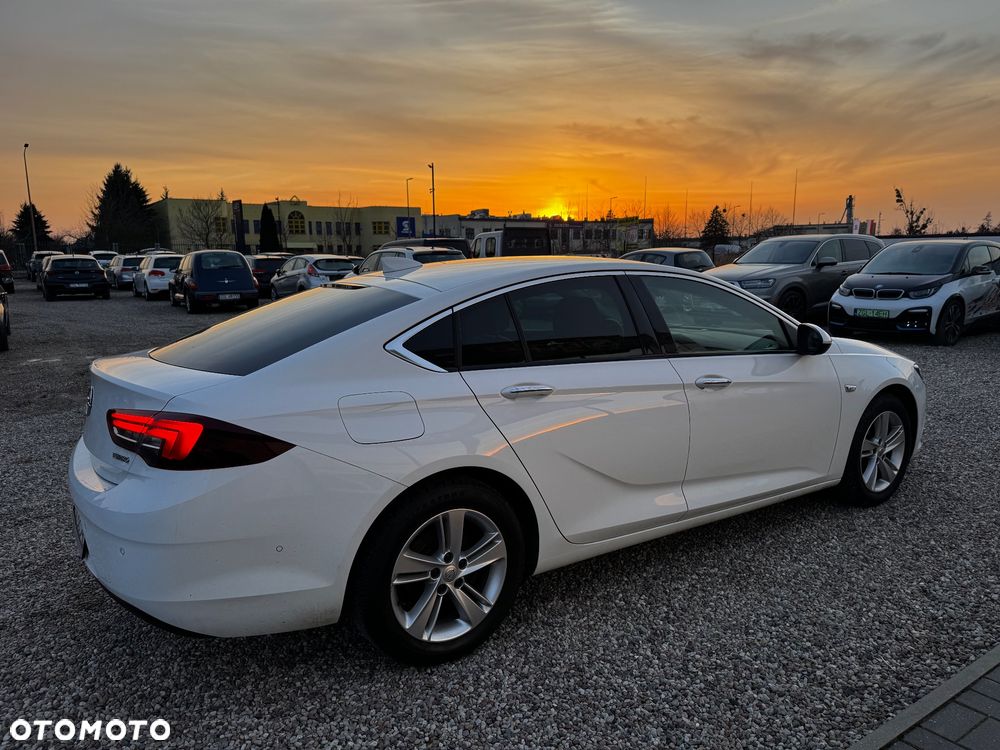 Opel Insignia 1.5 T Innovation S&S Eco - 13