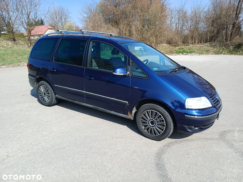 Volkswagen Sharan 1.9 TDI Highline 4Mot - 2