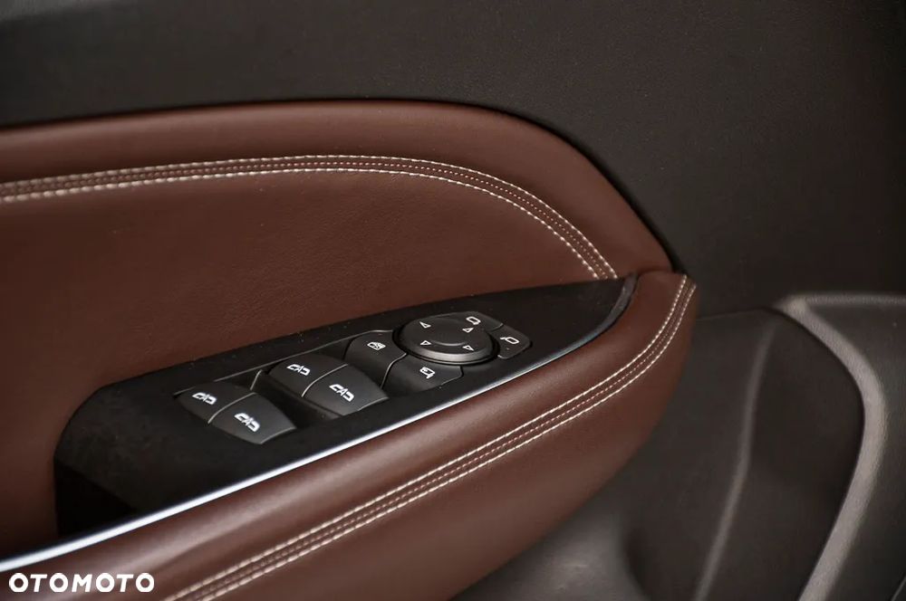 Opel Insignia Sport2.0 Direct InjTurbo 4x4 Ultimate Exclusive - 40