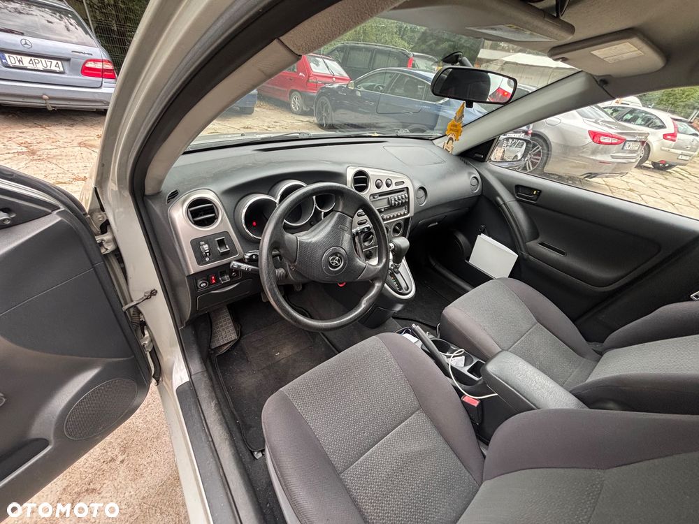Toyota Matrix 1.8 - 6