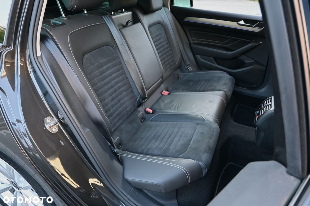 Volkswagen Passat 2.0 TDI SCR DSG Business - 30