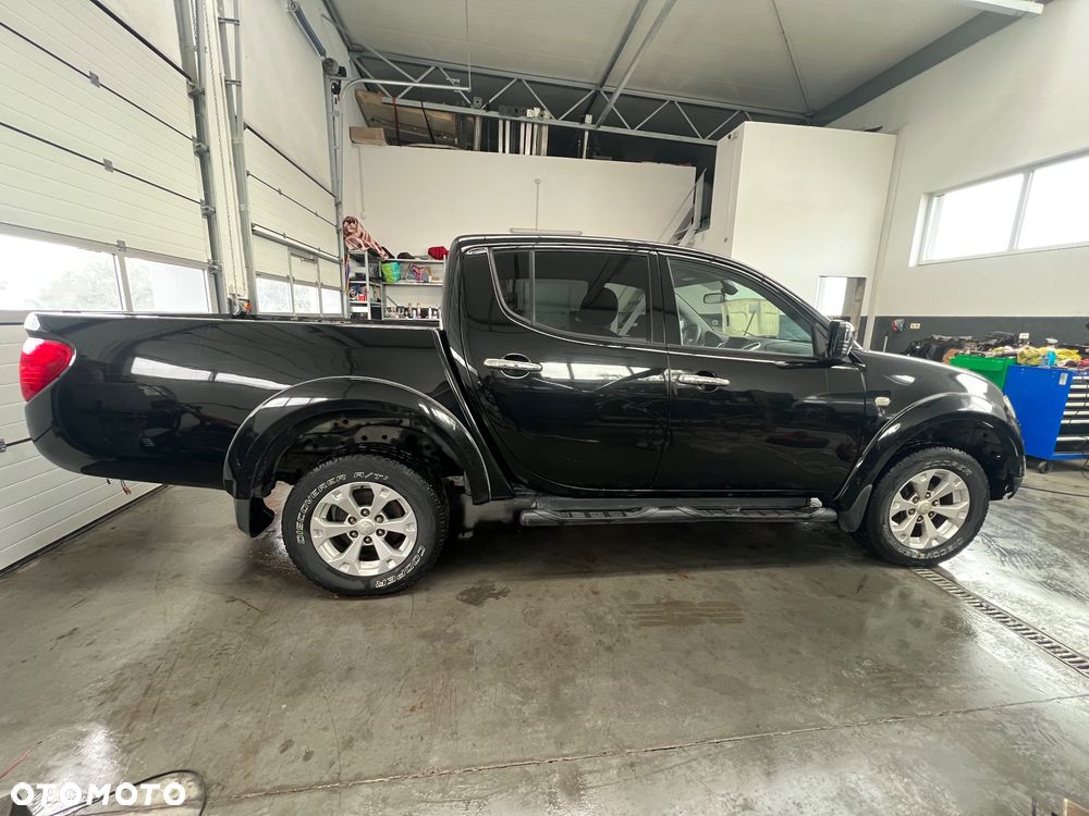 Mitsubishi L200 2.5 DID Instyle Sport - 9