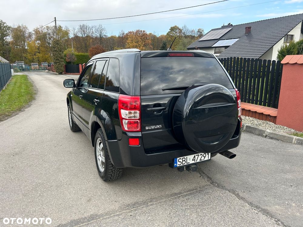 Suzuki Grand Vitara 2.0 - 4