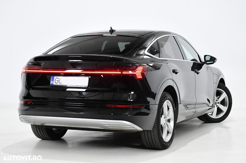 Audi e-tron - 6