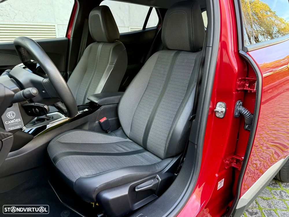 Peugeot 2008 PureTech 130 Allure Pack - 16