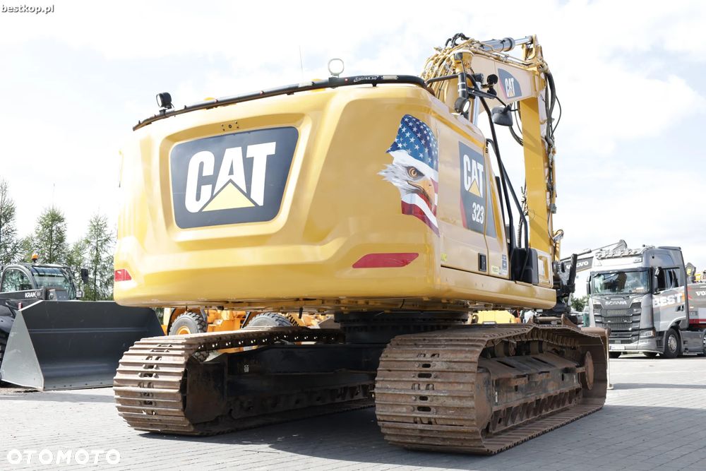 Caterpillar 323 - 9