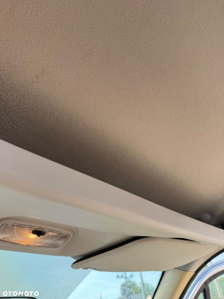 Ford Tourneo Connect - 22