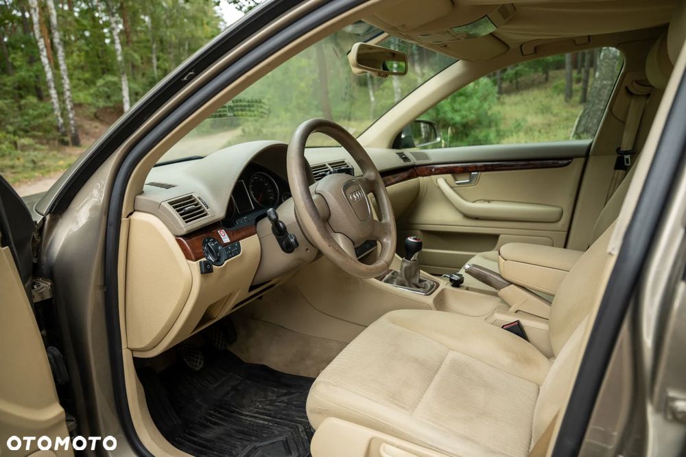 Audi A4 Limousine 2 - 11