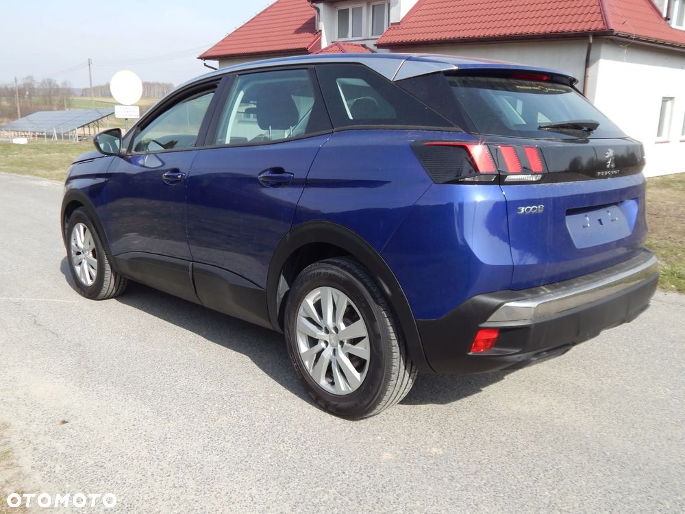 Peugeot 3008 1.2 PureTech Allure S&S - 9