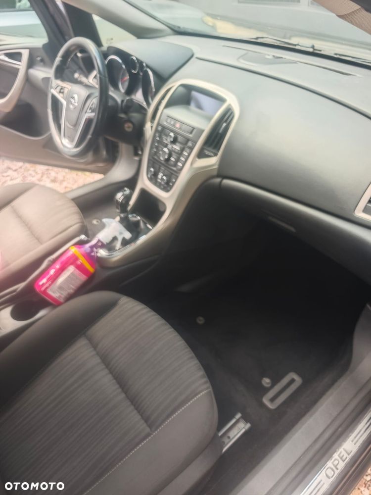 Opel Astra 1.4 Turbo - 12