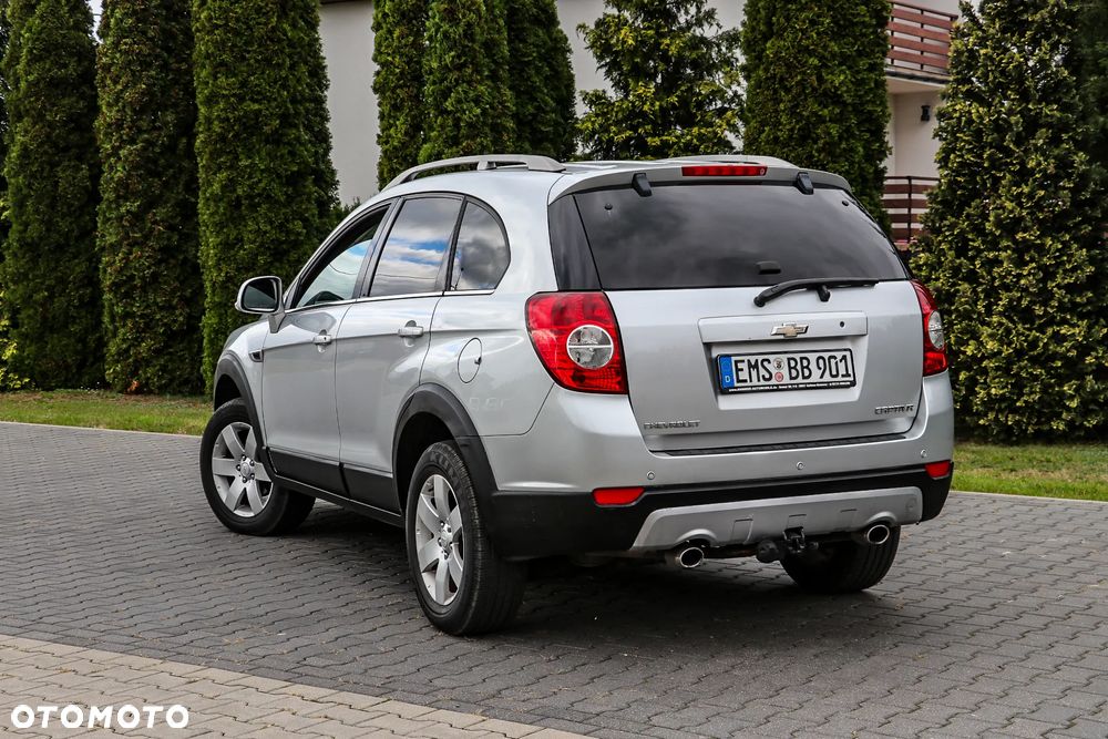 Chevrolet Captiva 2.2 D LS+ - 14