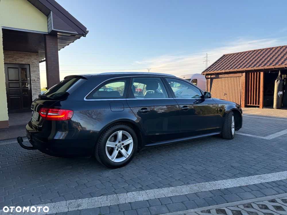 Audi A4 Avant - 4