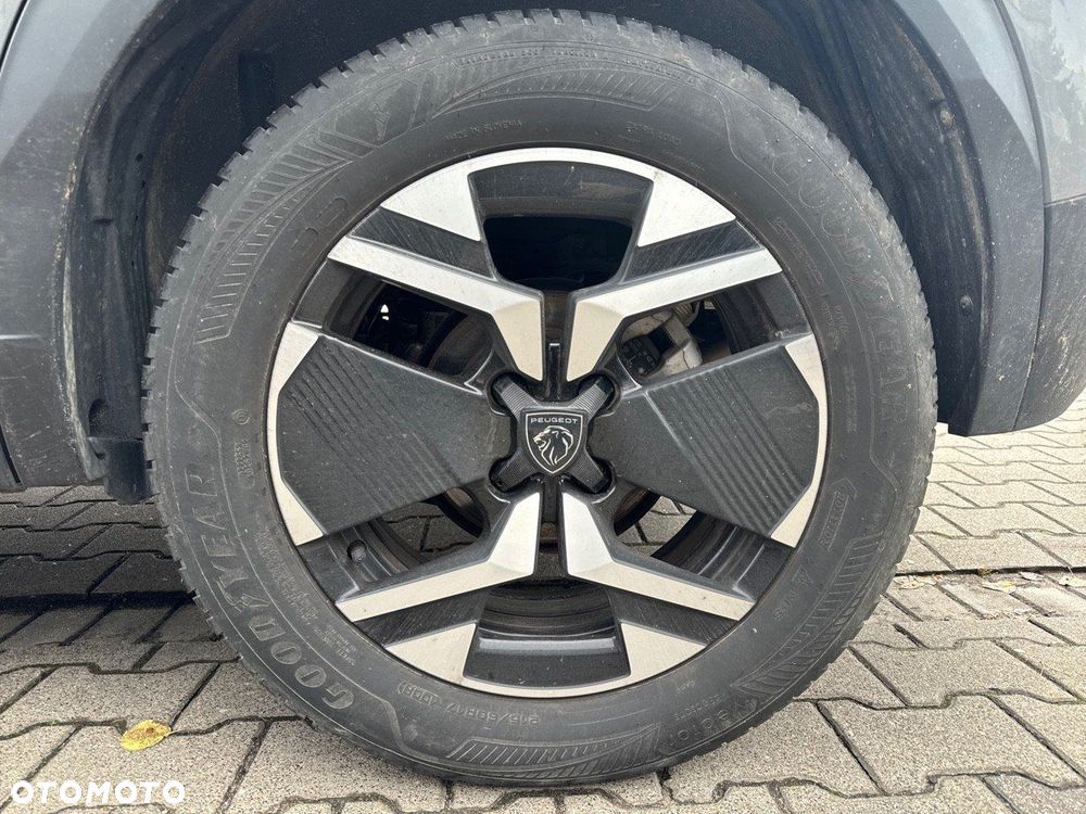 Peugeot 2008 1.2 PureTech GT S&S EAT8 - 11