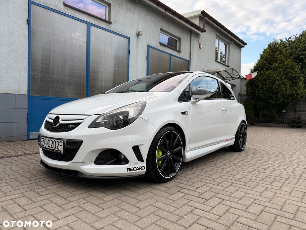 Opel Corsa 1.6 T OPC - 1