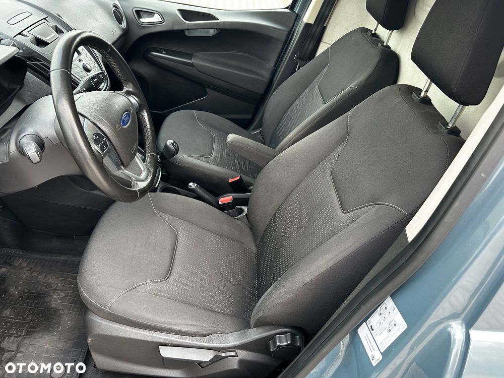 Ford Transit Courier - 18