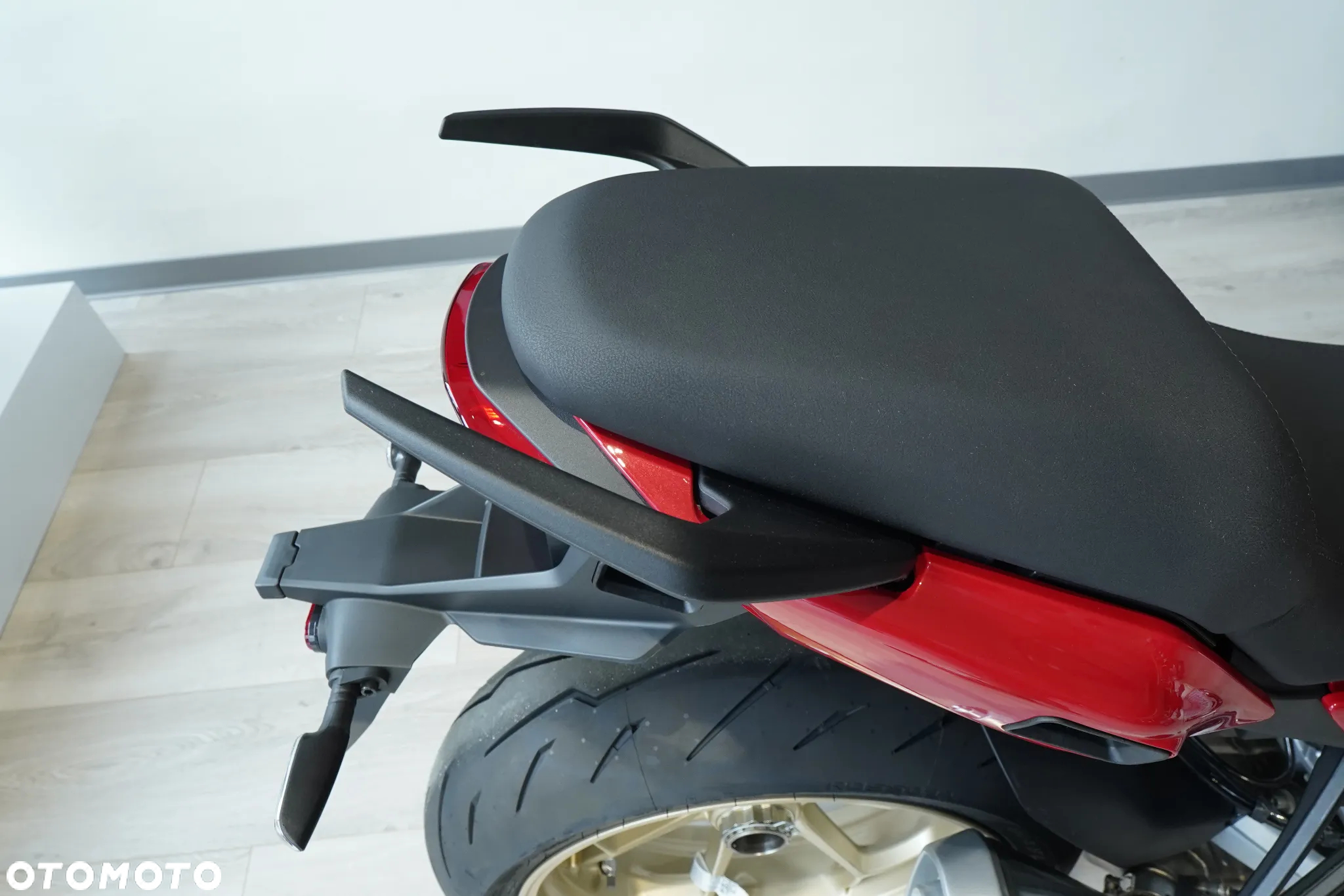 Moto Guzzi V100 Mandello - 21