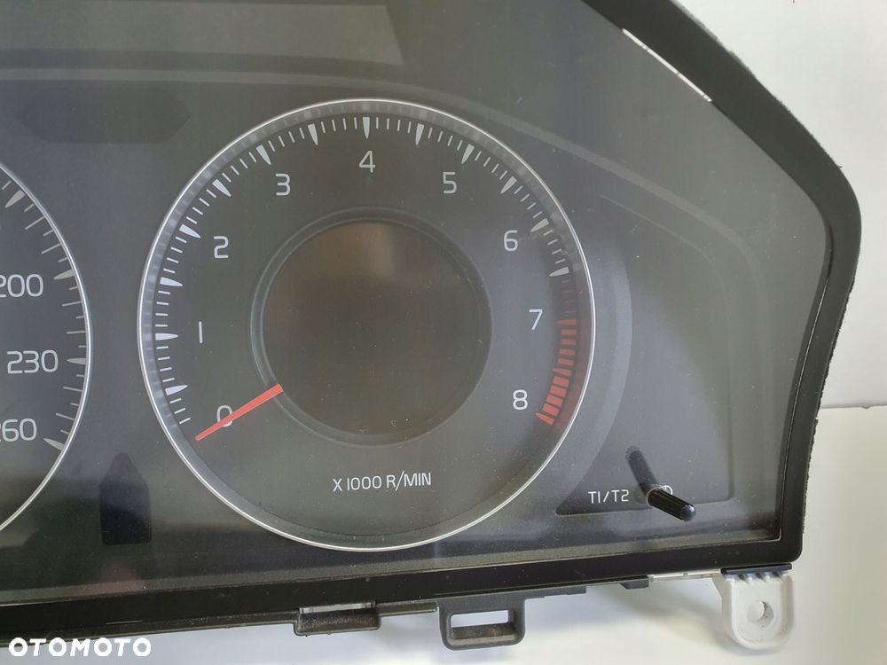 Volvo S80 II V70 III XC70 II 2.5 T turbo LICZNIK ZEGARY Europa 30786622AB - 3