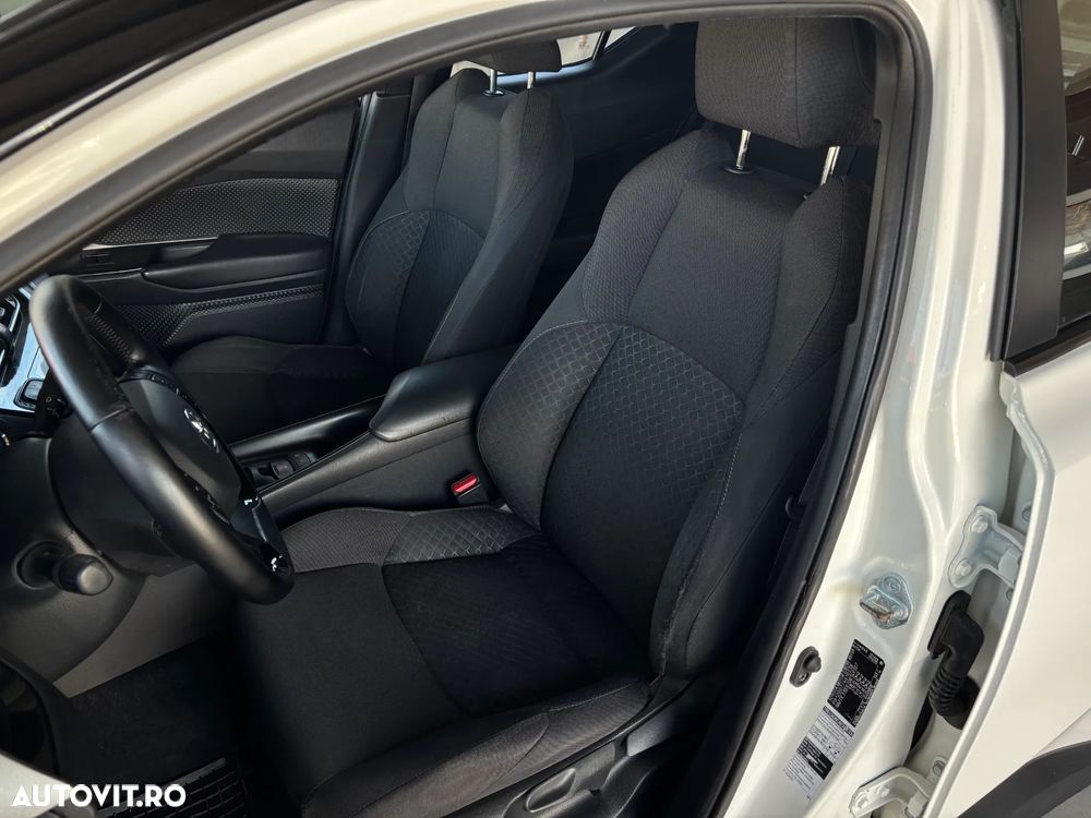Toyota C-HR 1.8 HSD 4x2 CVT C-enter - 37