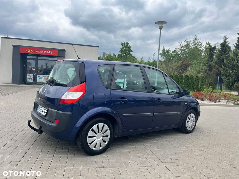 Renault Scenic 1.6 16V Confort Privilege - 15