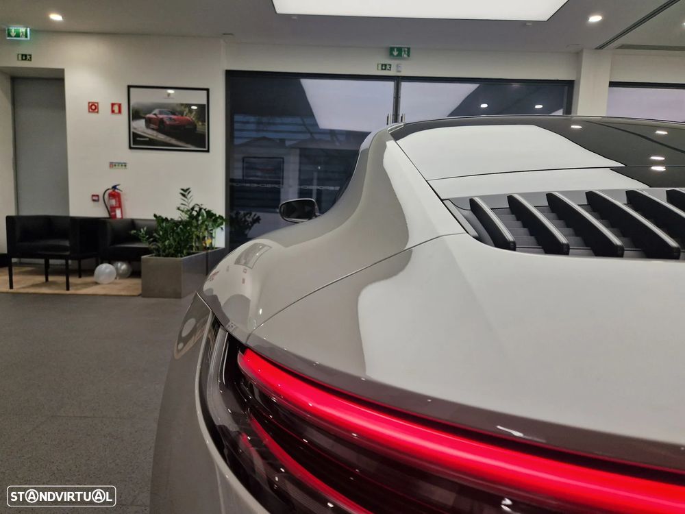 Porsche 911 (992) Carrera T PDK - 4