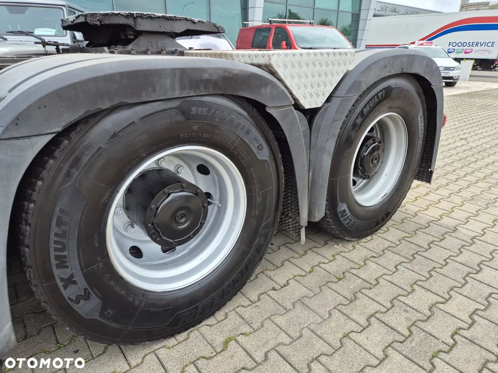 Mercedes-Benz Actros 4163 8X4 / SUPER STAN / MOCNY CIĄGNIK / UNIKATOWY / SERWISOWANY / BEZWYPADKOWY / EURO 6 / OKAZJA! - 15