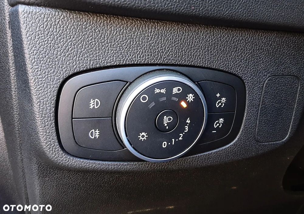 Ford Focus 1.0 EcoBoost Trend Edition - 38