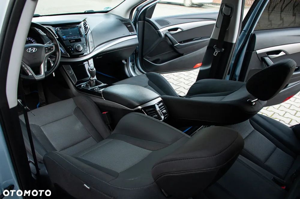 Hyundai i40 i40cw 1.6 Fifa World Cup Edition - 25