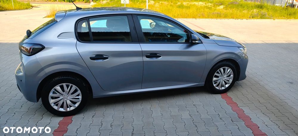 Peugeot 208 - 3