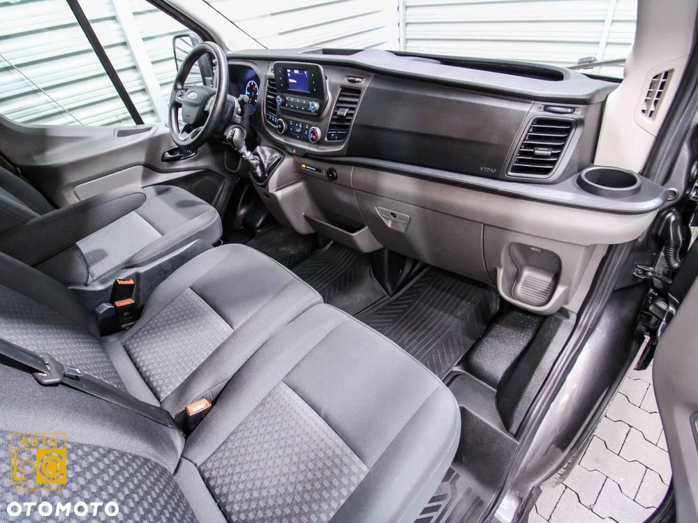 Ford TRANSIT BRYGADÓWKA 6 OSÓB - 7
