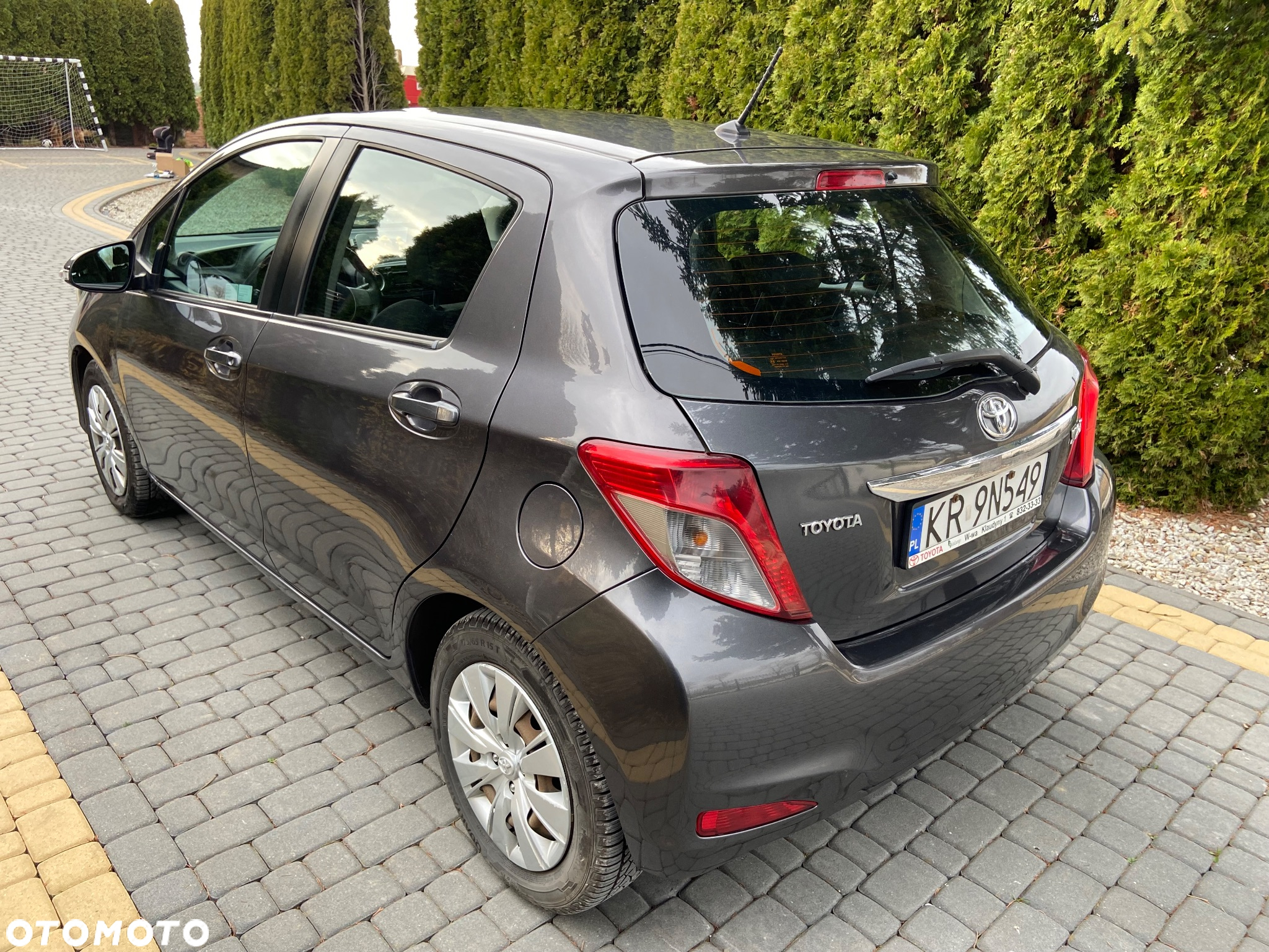 Toyota Yaris 1.0 Luna EU5 - 5