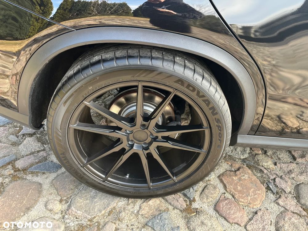 Mercedes-Benz GLE - 23