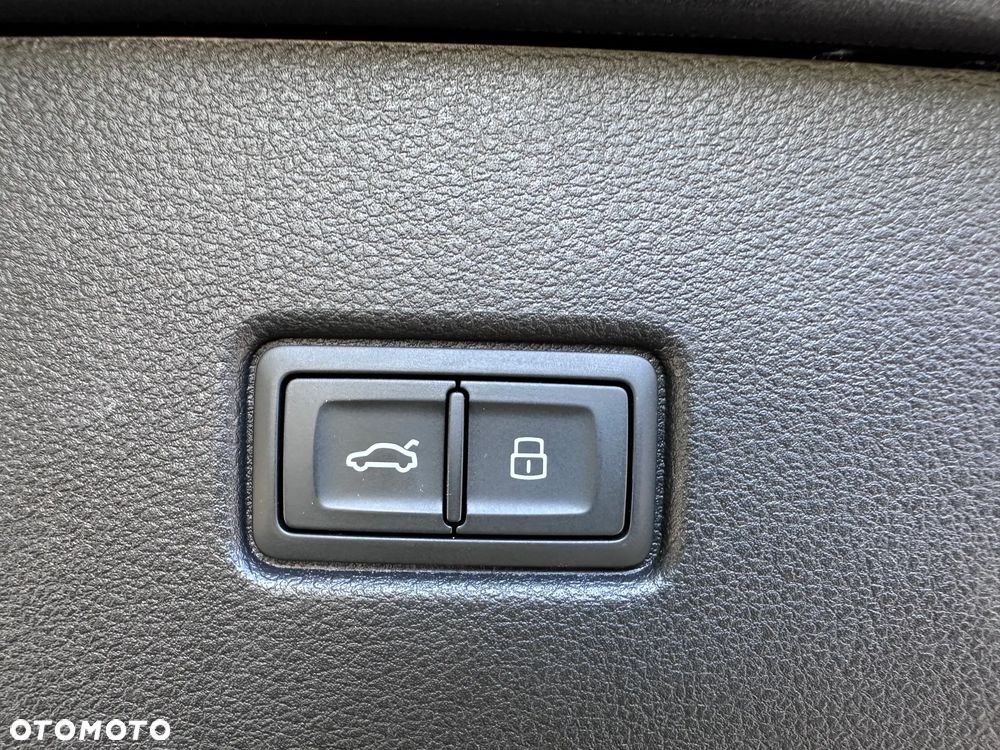 Audi Q5 Sportback - 27