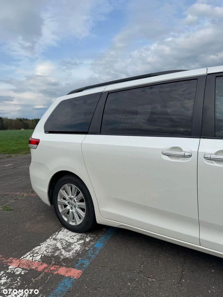 Toyota Sienna 3.5 V6 Limited AWD - 8