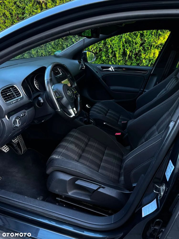 Volkswagen Golf - 15