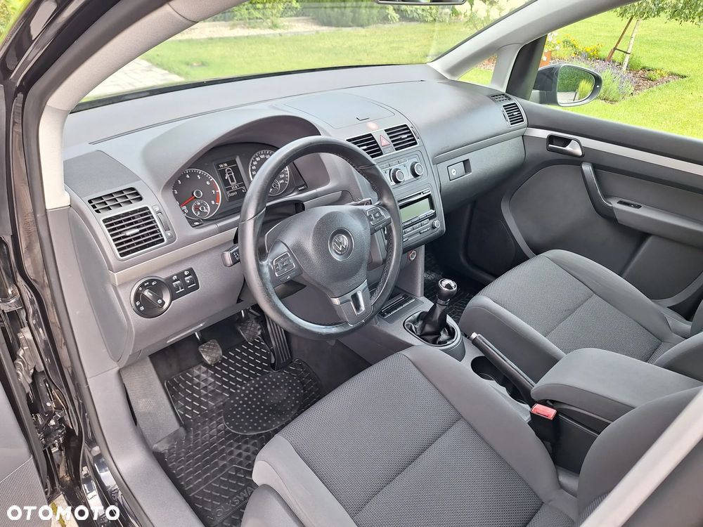 Volkswagen Touran 1.4 TSI STYLE - 8