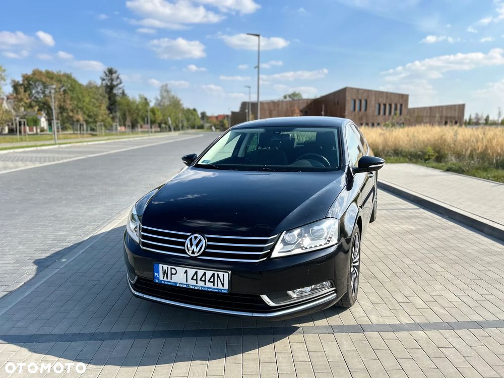 Volkswagen Passat 2.0 TDI Comfortline DSG - 4