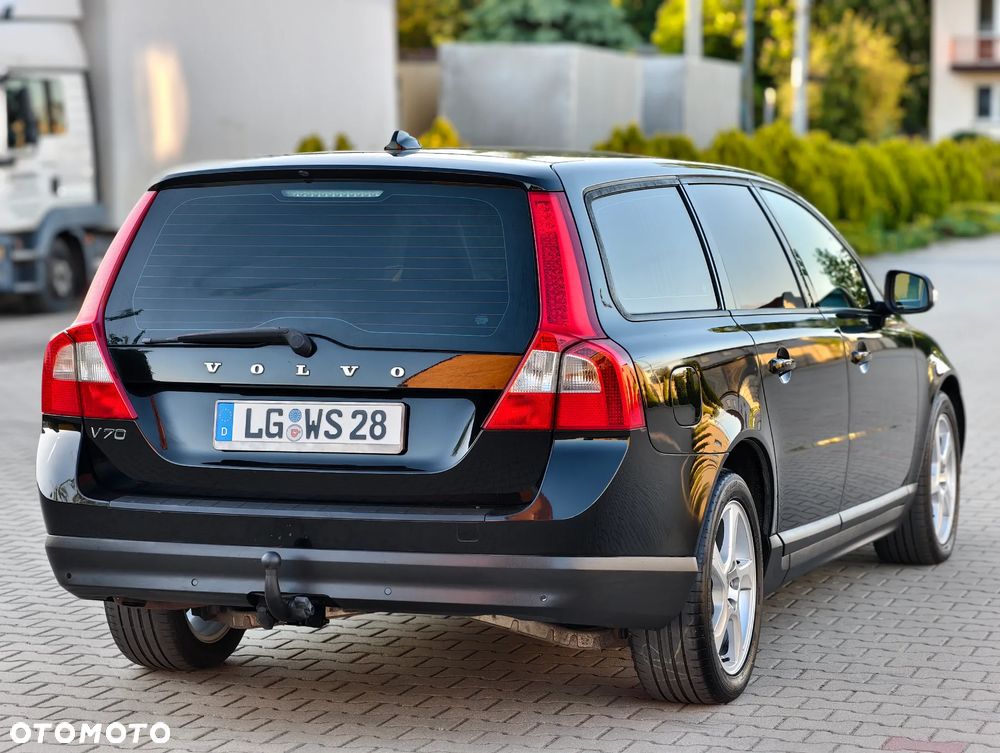 Volvo V70 2.0D Momentum - 4