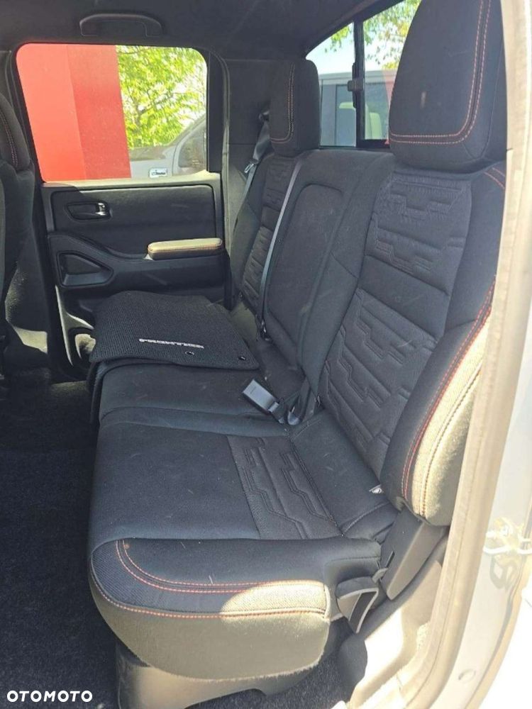 Nissan Frontier - 12