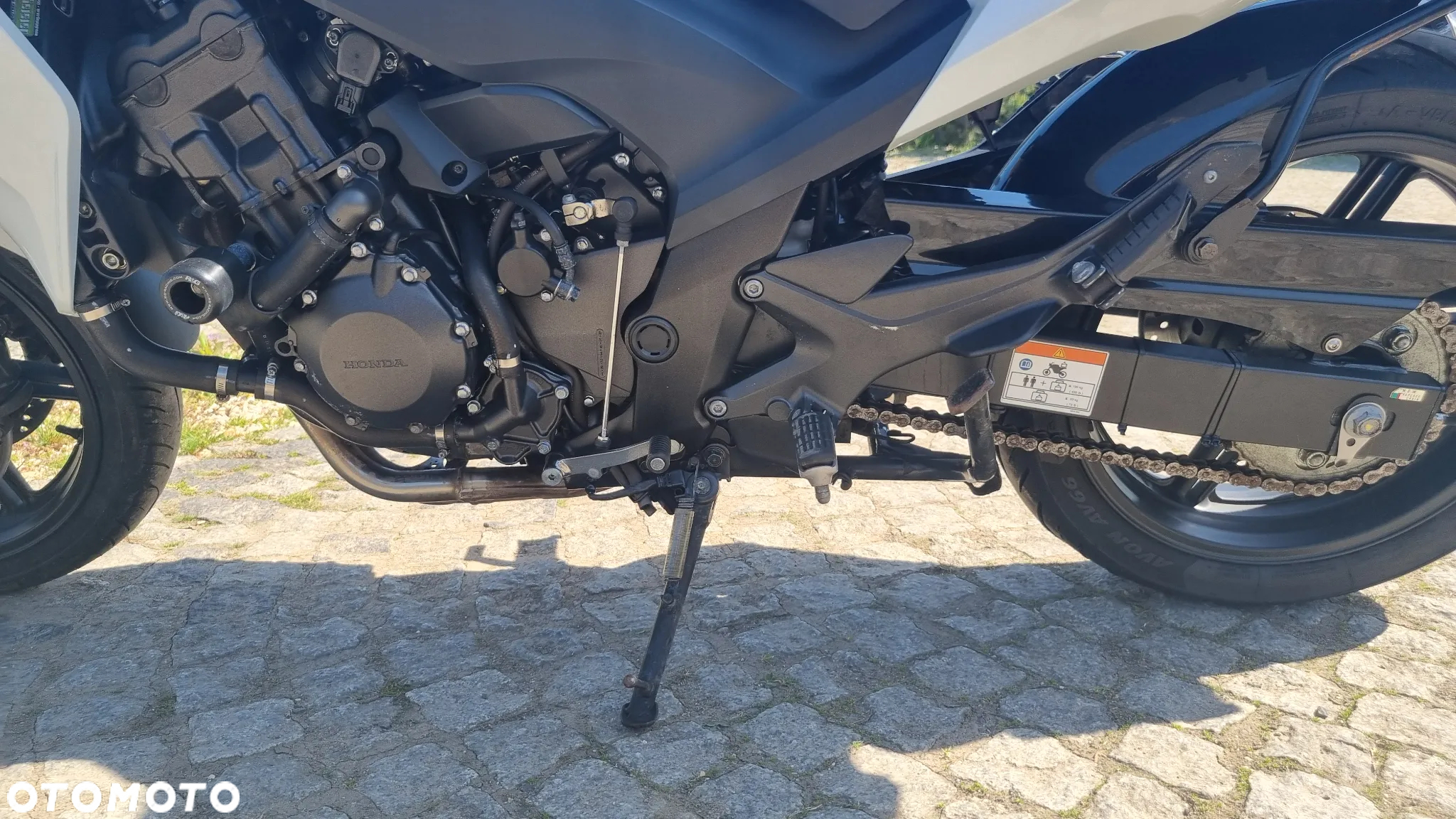 Honda CBF - 2