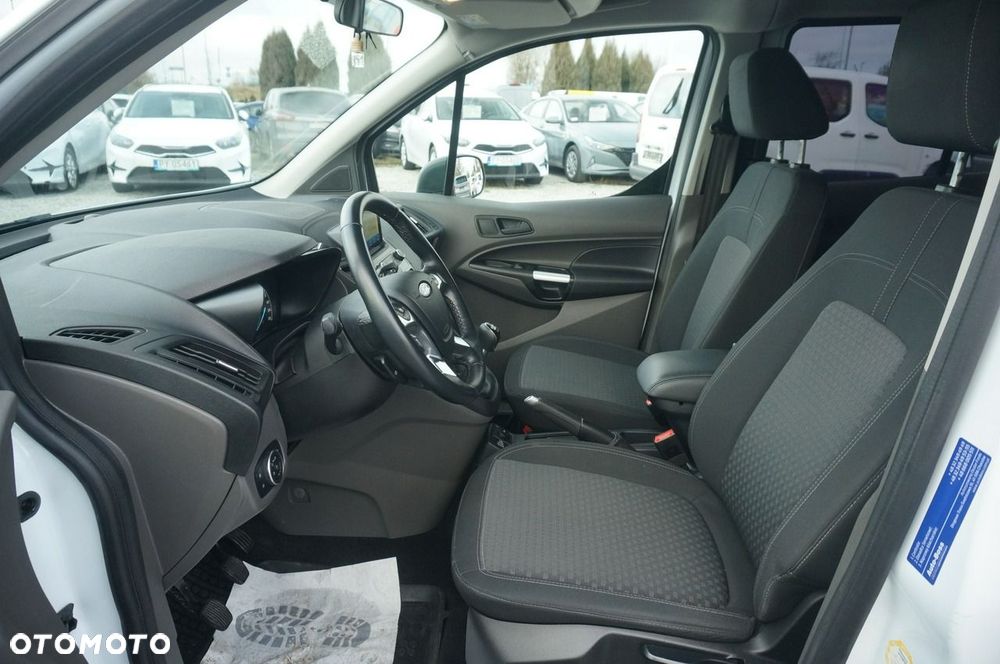 Ford Transit Connect - 21