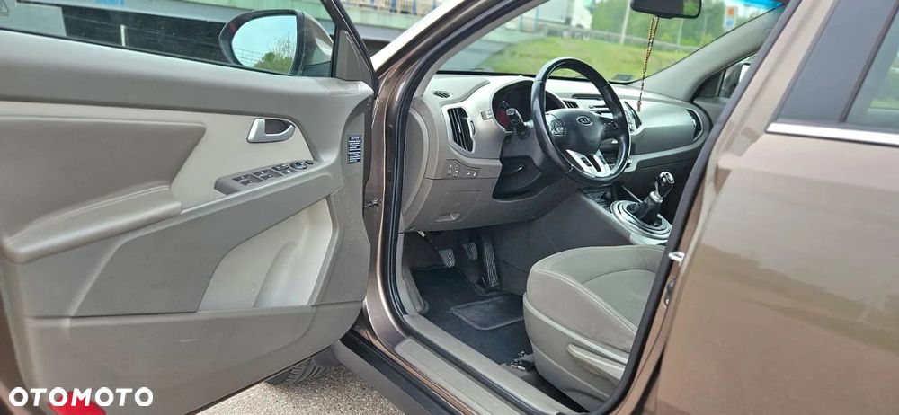 Kia Sportage - 16