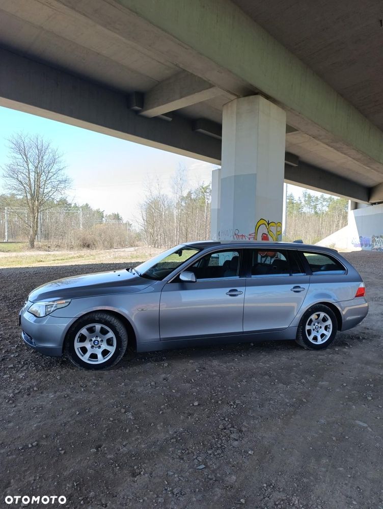 BMW Seria 5 525d - 9