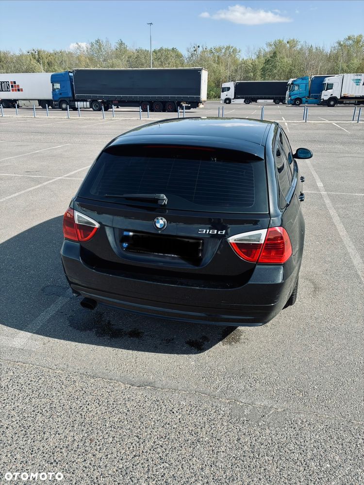 BMW Seria 3 318d DPF - 3