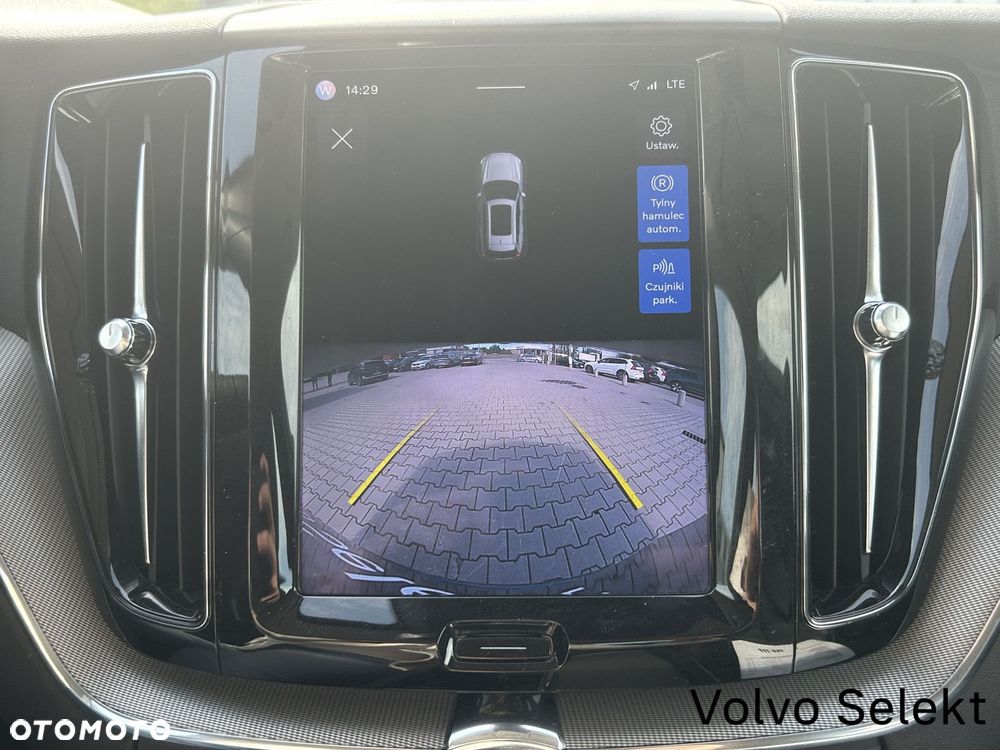 Volvo XC 60 - 21