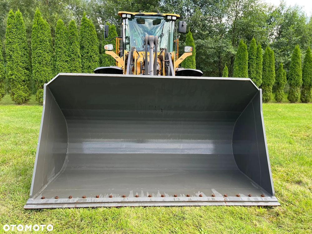 Volvo L120H - 30