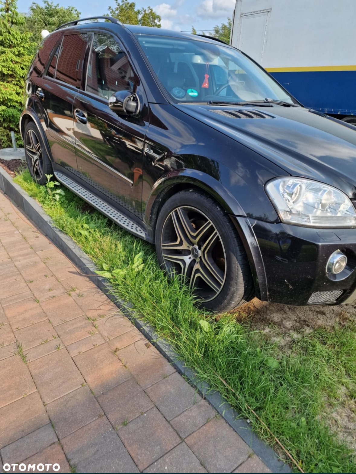 Mercedes-Benz ML 63 AMG 4-Matic - 3