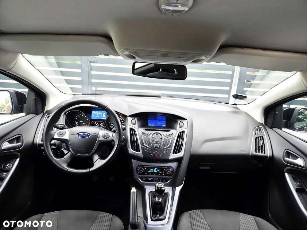 Ford Focus - 24