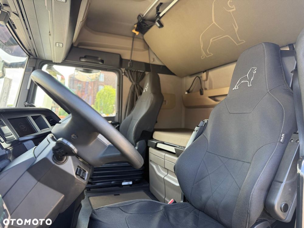 MAN TGX 18.470 / PRZEBIEG TYLKO 99 000 KM !!!/ ACC / FULL LED / RETARDER / DUŻA NAVI / VIRTUAL KOKPIT - 13