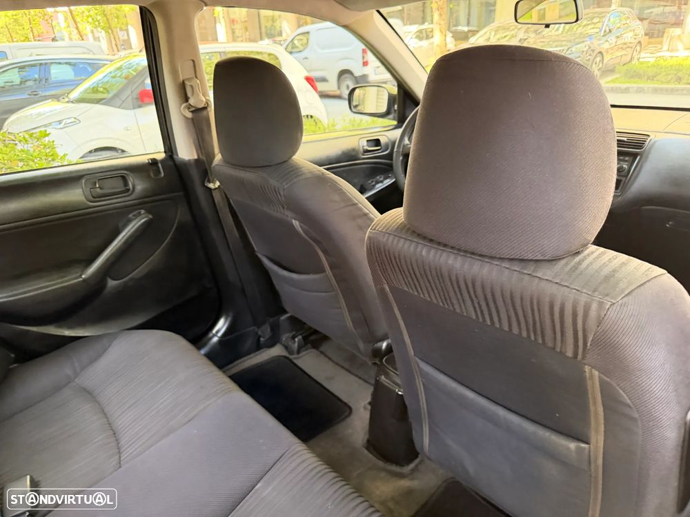 Honda Civic 1.6 LS - 21
