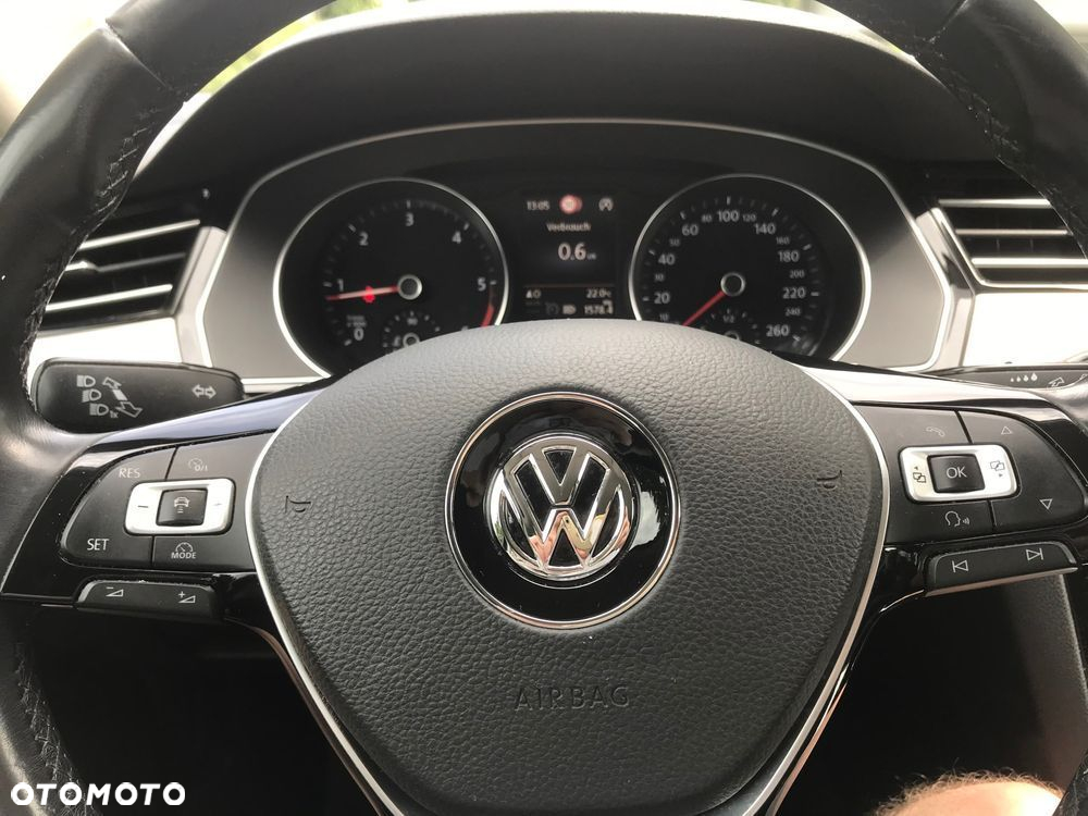 Volkswagen Passat 2.0 TDI BMT Highline - 17